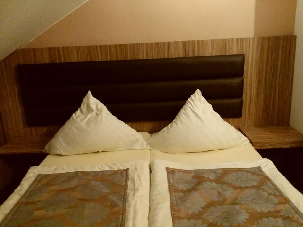 Abant Hotel Frankfurt Obertshausen Extérieur photo