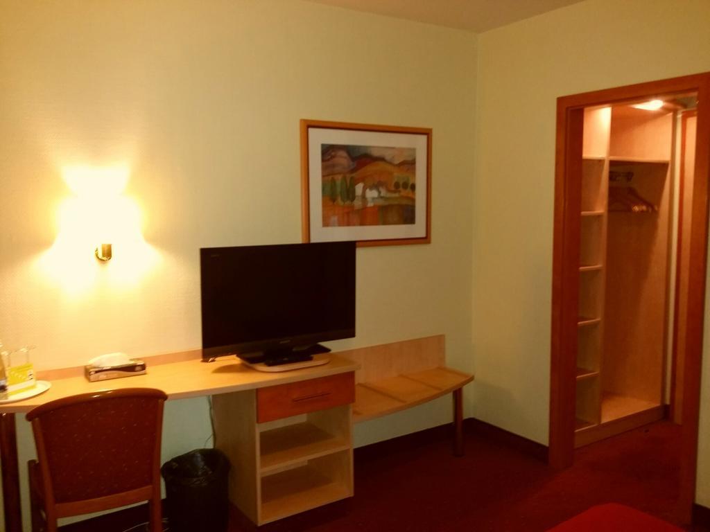 Abant Hotel Frankfurt Obertshausen Extérieur photo