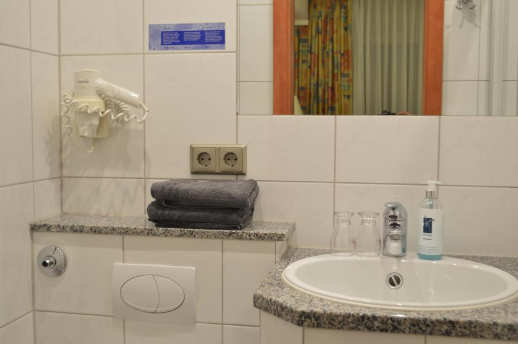 Abant Hotel Frankfurt Obertshausen Chambre photo